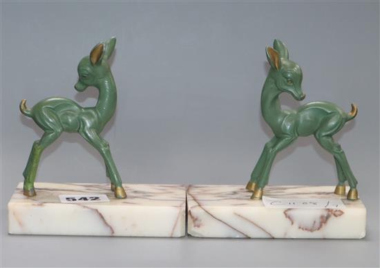 A pair of Art Deco Fawn bookends height 12.5cm